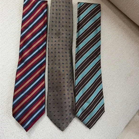 Canali Silk Ties in Red, Beige, and Brown $15 each
And brioni tie - Picture 2 of 3
